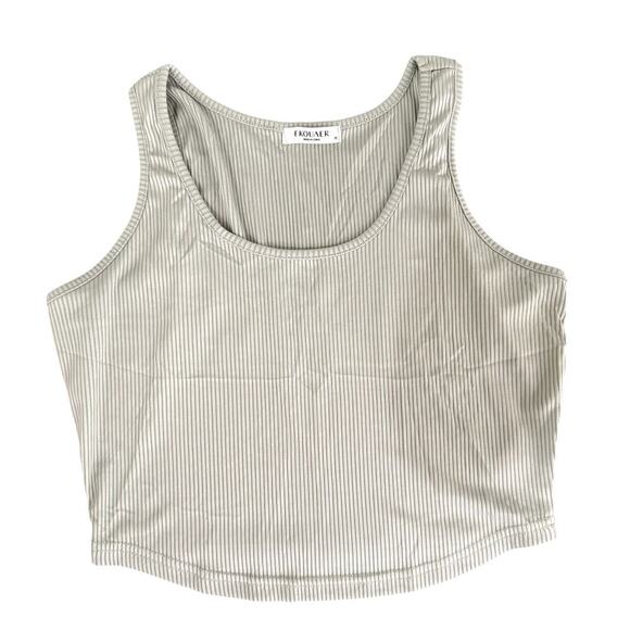 Worn once! Sage Green Set Wide Leg Pants and Crop Top Women's Size Medium - Picture 4 of 4